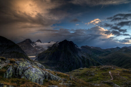 2020-08-ME200122-NufenenPass